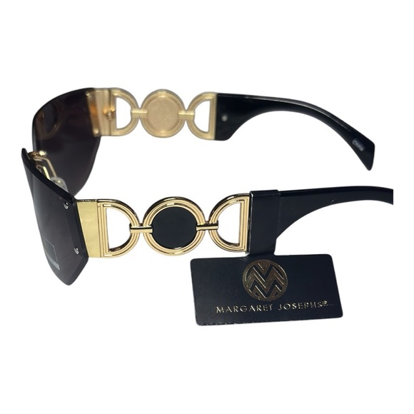 Black Cat-Eye Sunglasses with Gradient Lenses - Picture 2 of 5